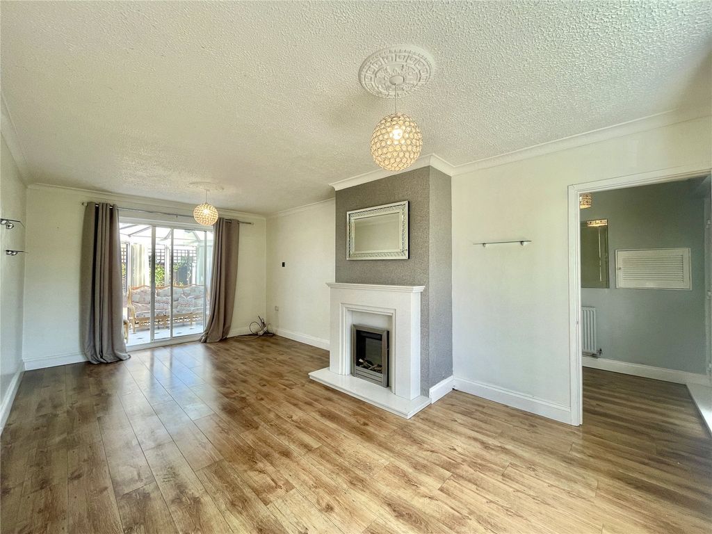 Property photo 2 of 18 Picture No. 01
