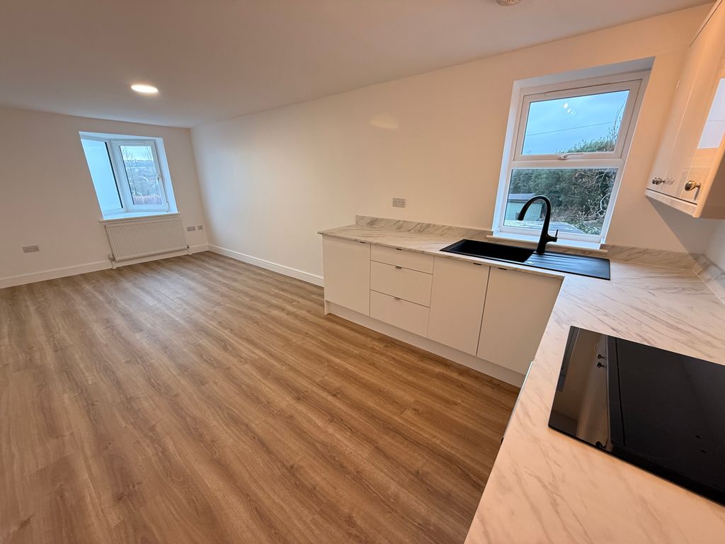 Property photo 3 of 29