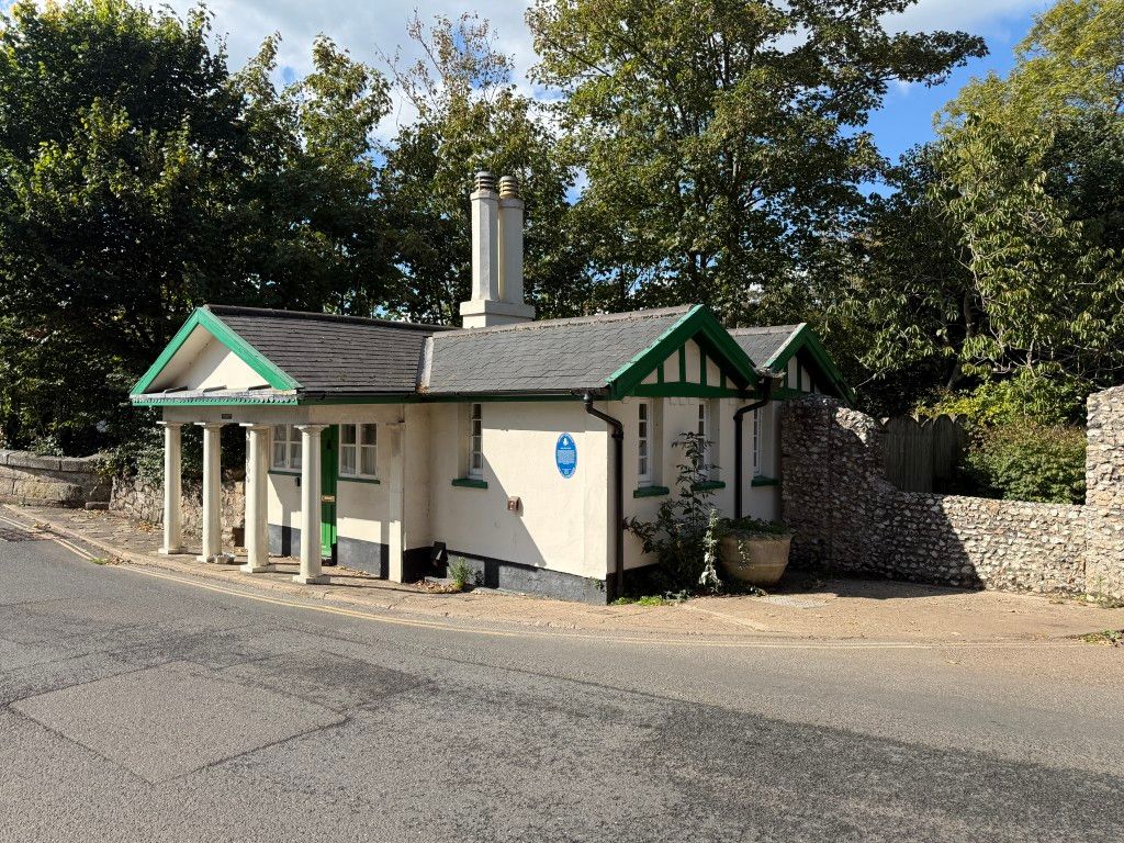 Property photo 1 of 11 Front Of The Toll House