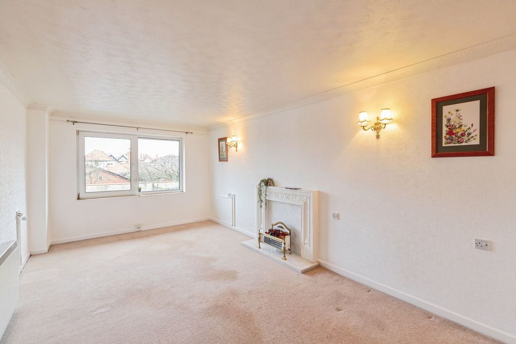 Property photo 3 of 15 Pbox-Img.Jpg