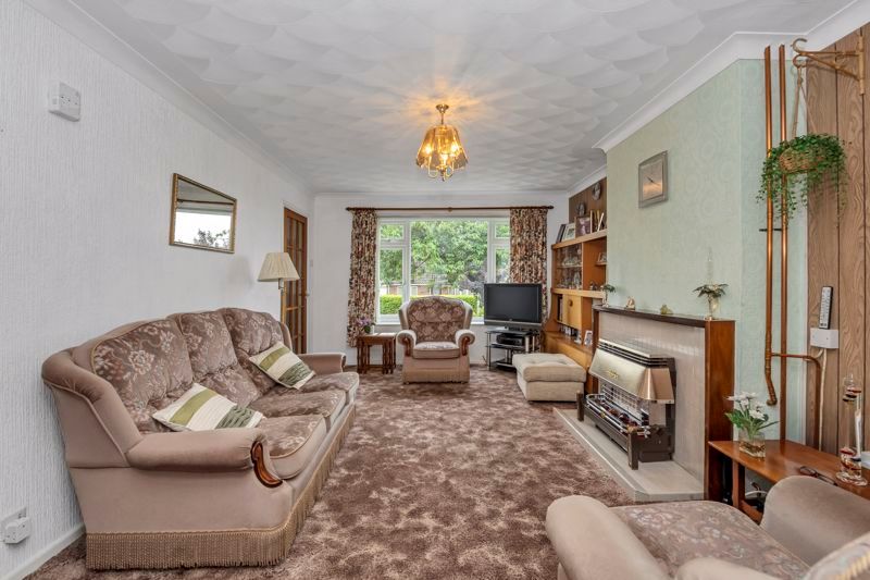 Property photo 3 of 18 Sitting Room