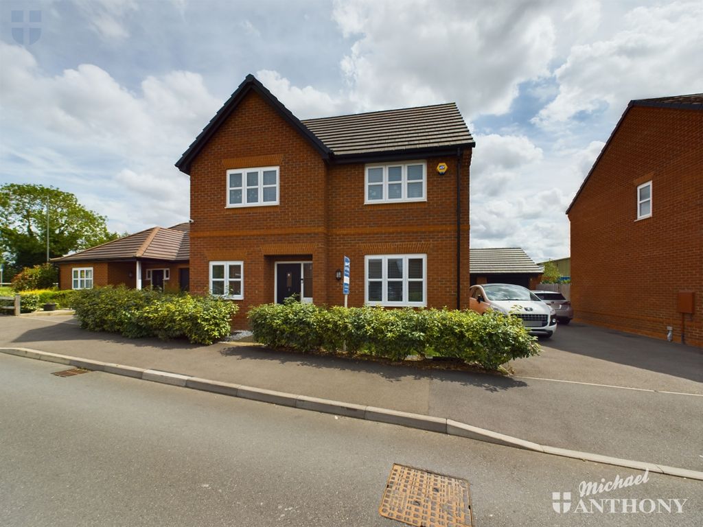 Property photo 1 of 18 Cam03852G0-Pr0045-Still022
