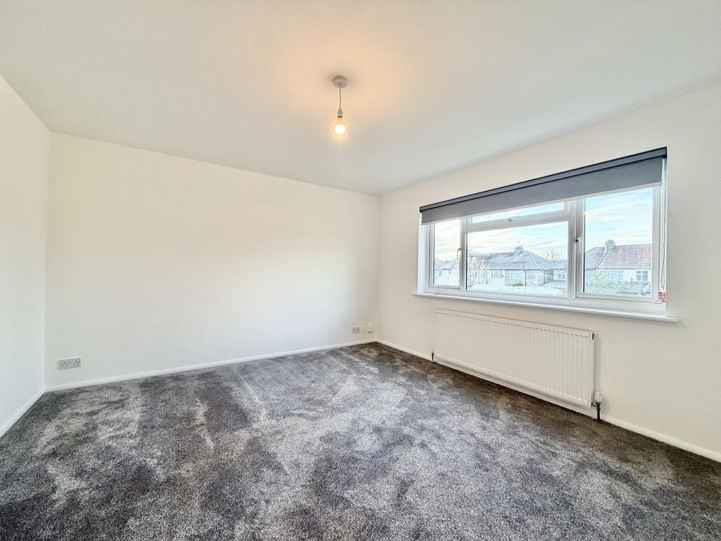 Property photo 1 of 7 Img_2028