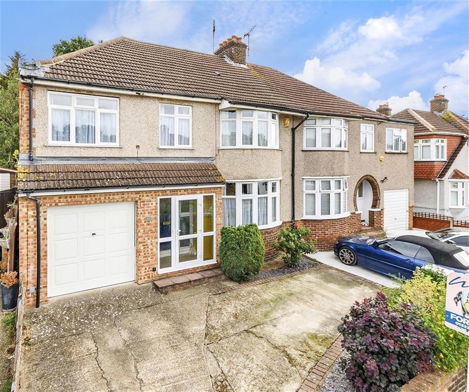 Property photo 2 of 19 Front