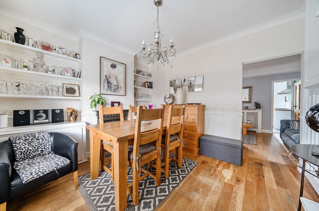 Property photo 3 of 18 Picture No. 15