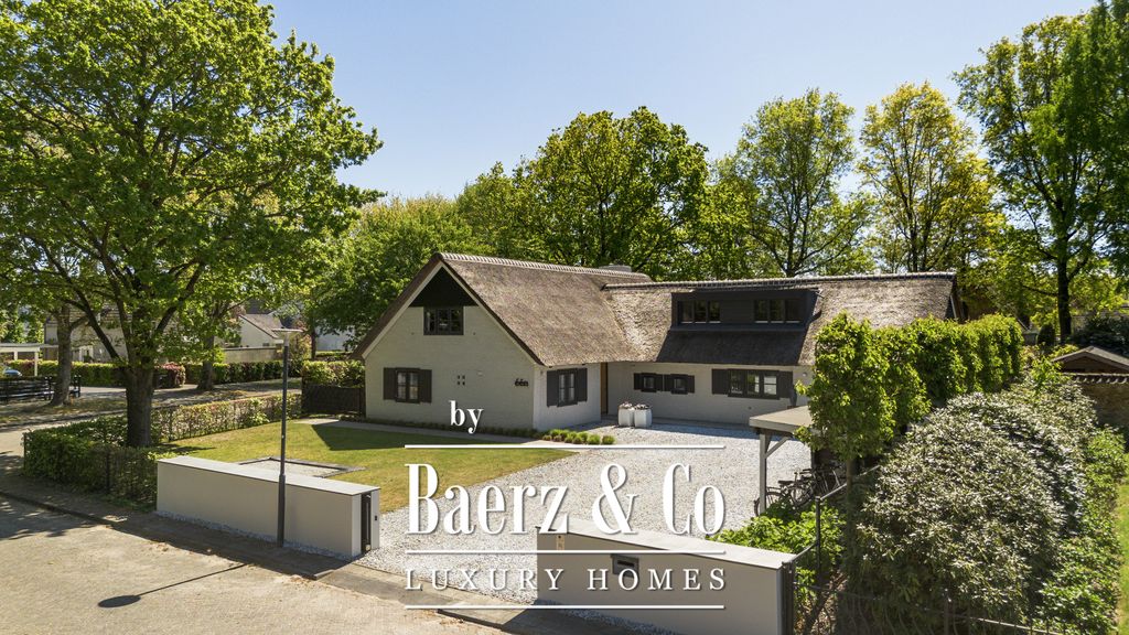 Property photo 1 of 81