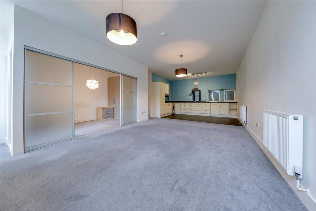 Property photo 1 of 8 542A8379-542A8383-2.Jpg