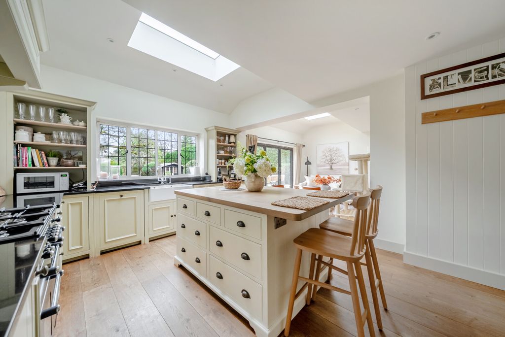 Property photo 3 of 23 Picture 3