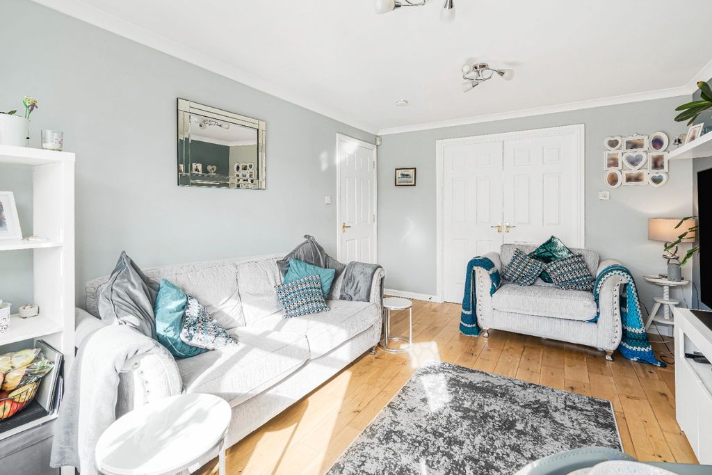 Property photo 3 of 31 4479094