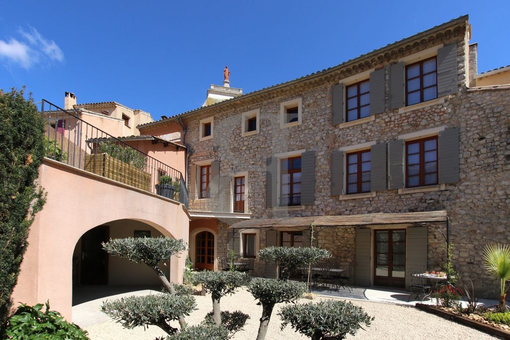 Property photo 1 of 22