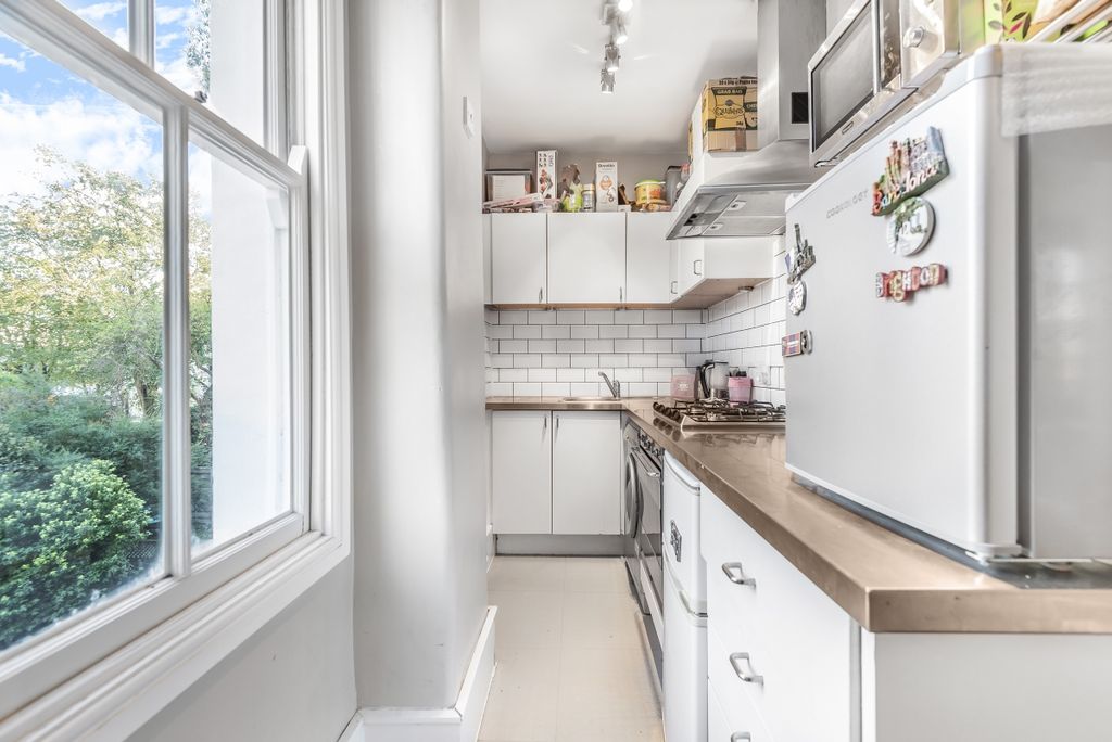Property photo 2 of 7 666098 (3)