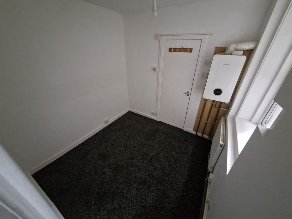 Property photo 3 of 3