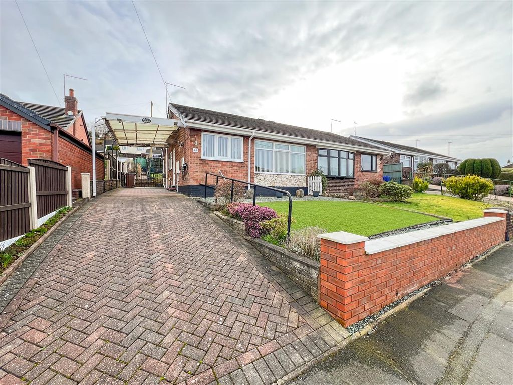 Property photo 2 of 15 Frontage