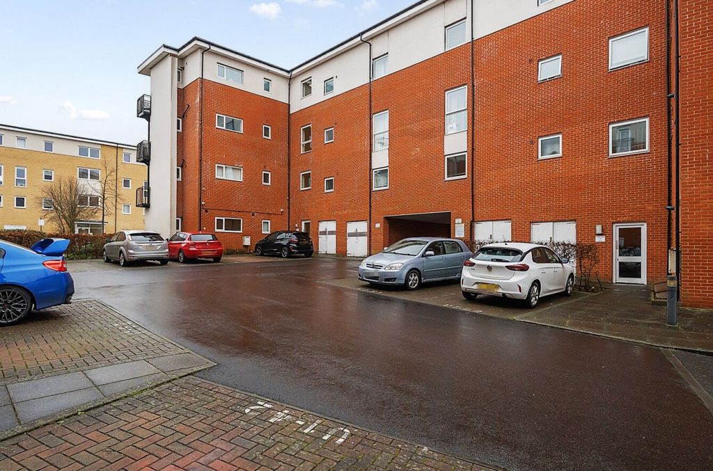 Property photo 1 of 15 Picture No. 10