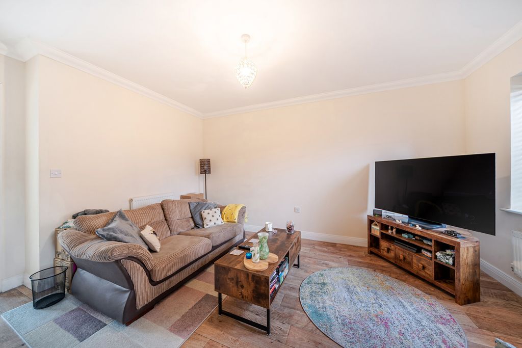 Property photo 2 of 16 1403590-22-697c85...