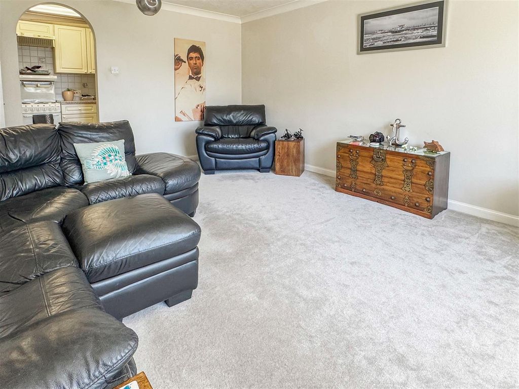 Property photo 3 of 10 Img_0373.Jpg