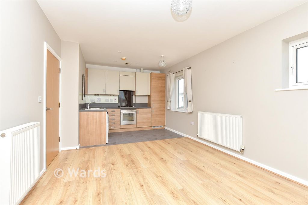 Property photo 3 of 6 Kitchen/ Living Area