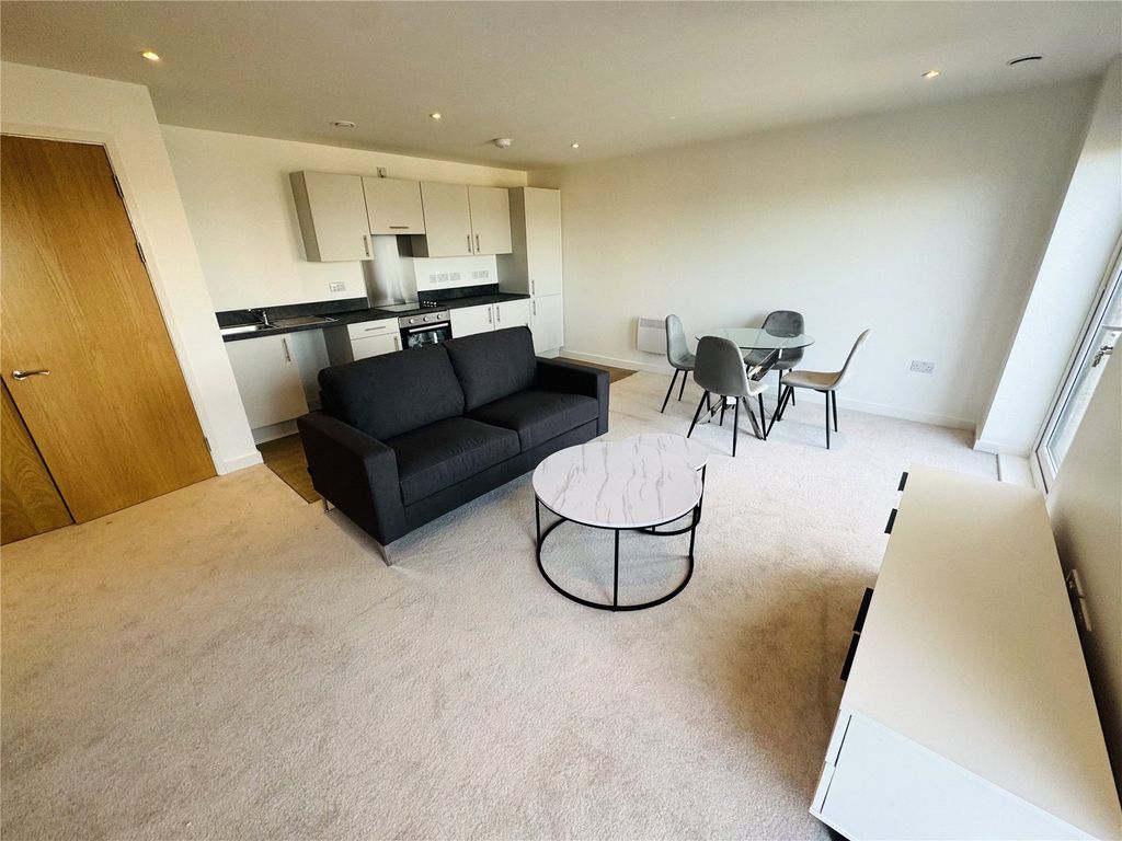 Property photo 1 of 10 Picture No. 22