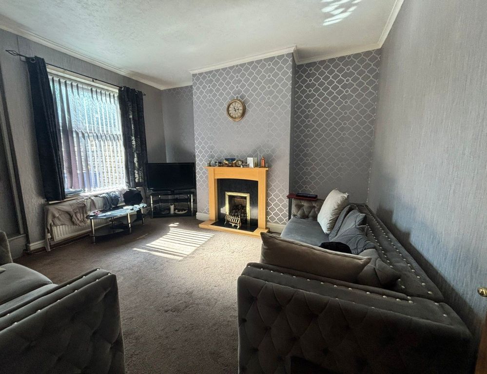 Property photo 2 of 6