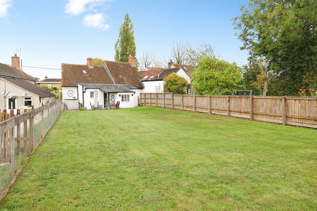 Property photo 3 of 14
