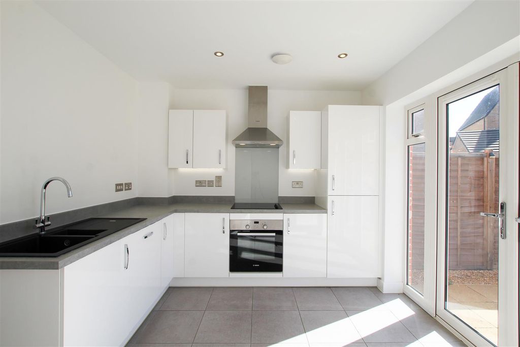 Property photo 3 of 20 Img_8942.Jpg