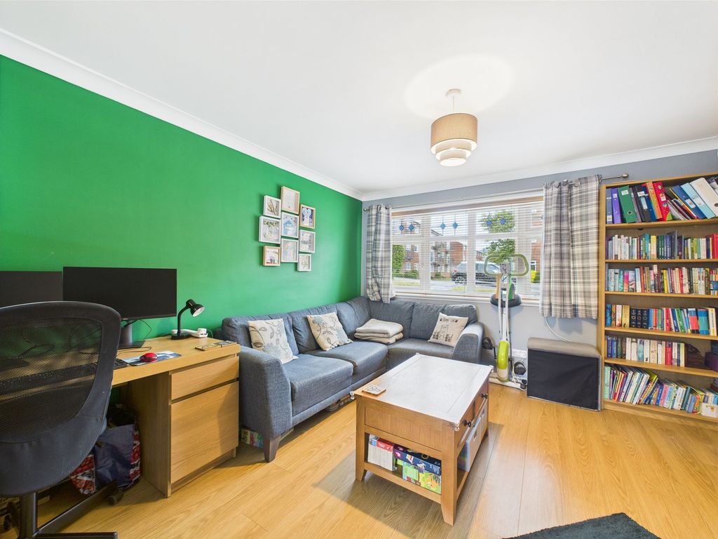 Property photo 2 of 11