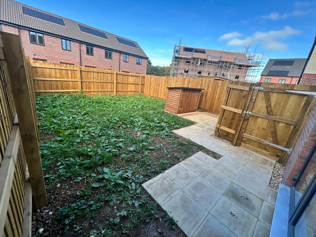 Property photo 2 of 13 Img_5996