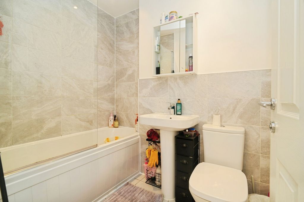 Property photo 3 of 16 Pbox-Img.Jpg