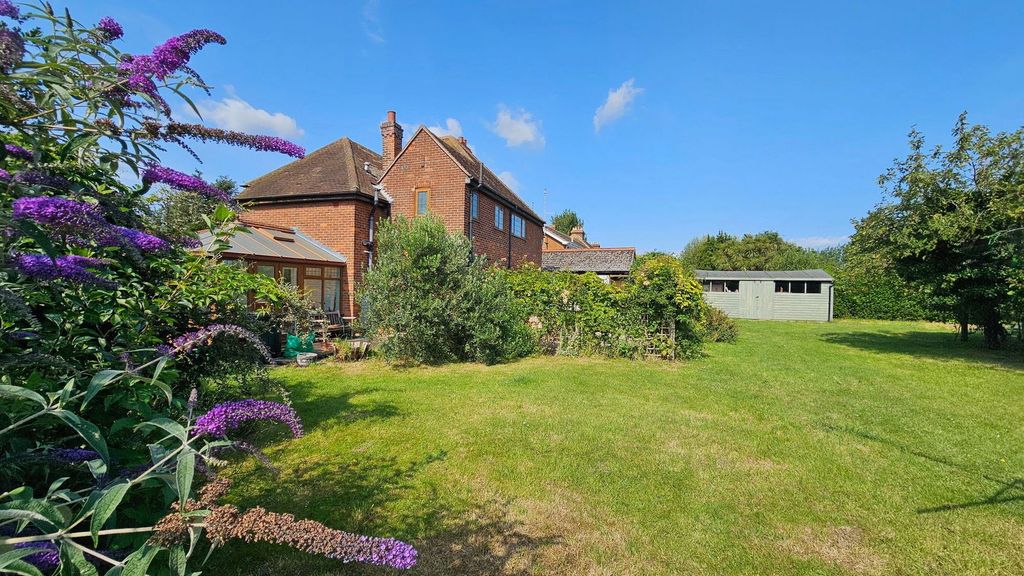 Property photo 2 of 22