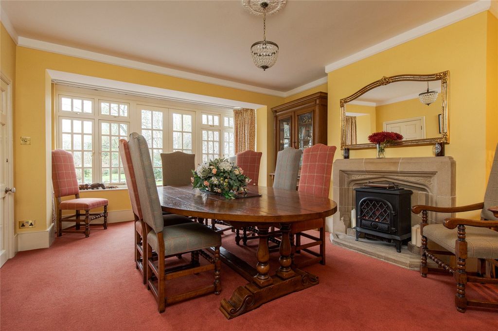 Property photo 3 of 35 Dining Room