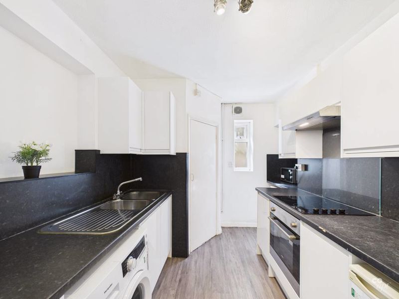 Property photo 3 of 13 Photo 23