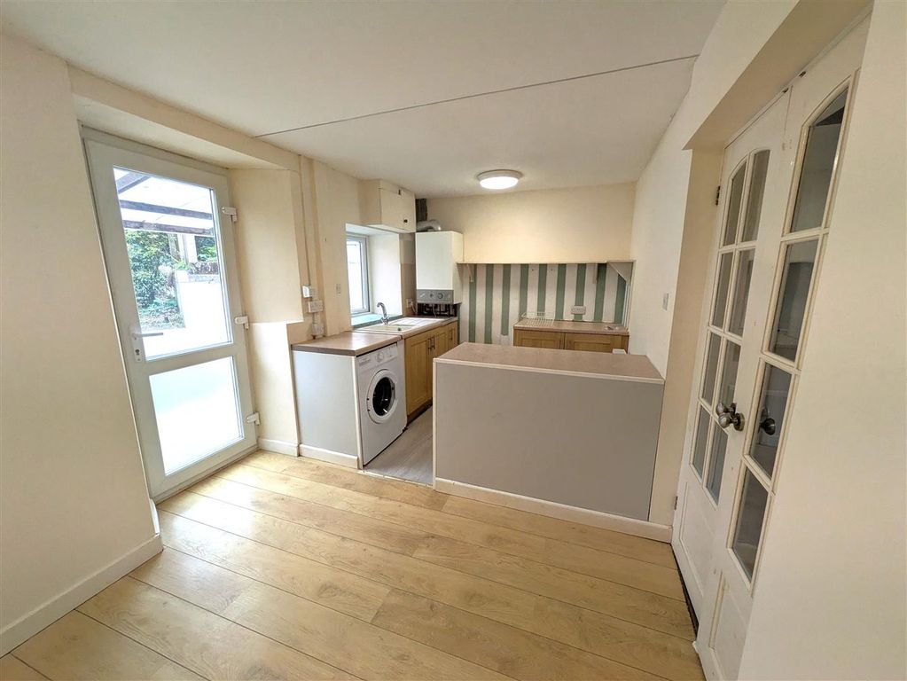 Property photo 2 of 12 Kitchen Diner.Jpg