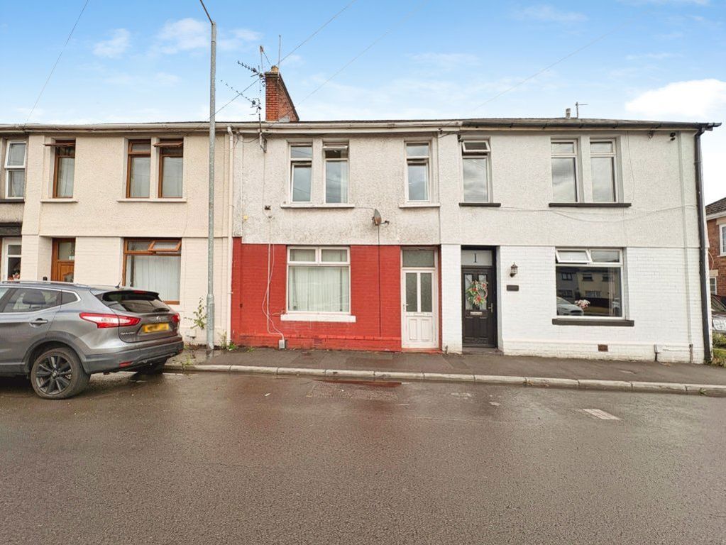 Property photo 1 of 5
