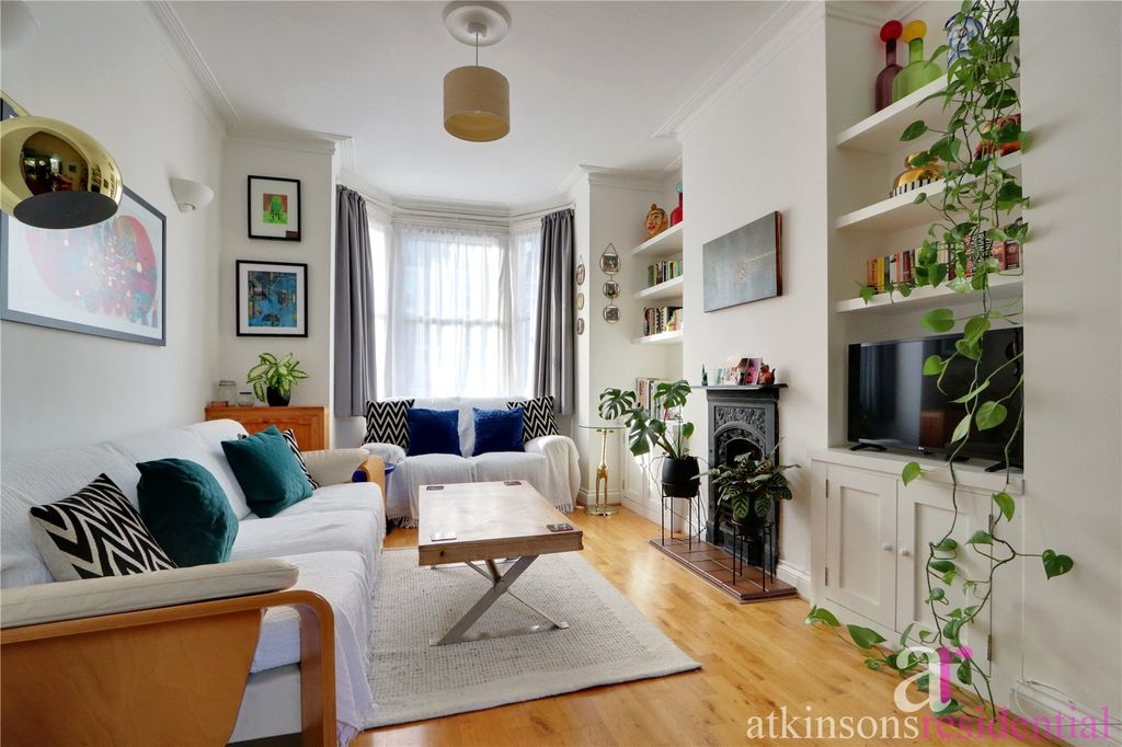 Property photo 2 of 17 Picture No. 13