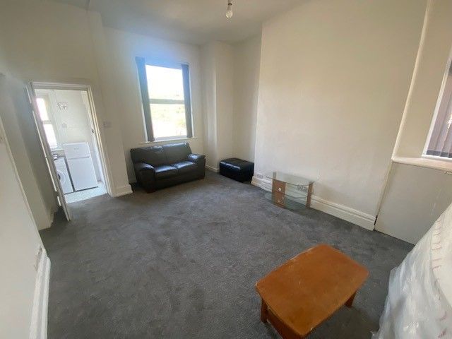 Property photo 3 of 5 Photograph 3
