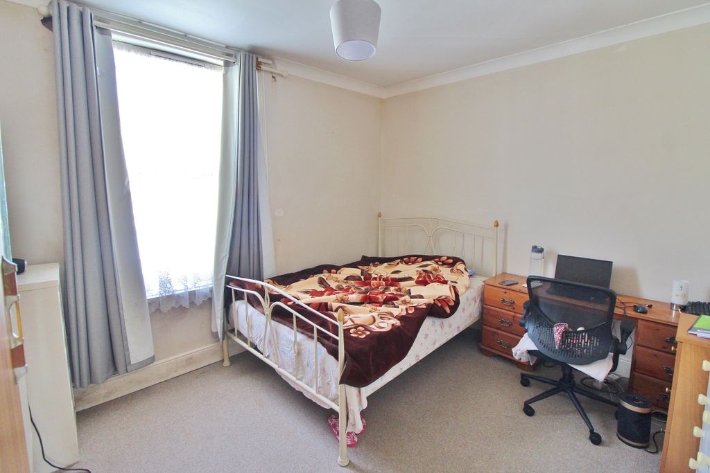 Property photo 3 of 7