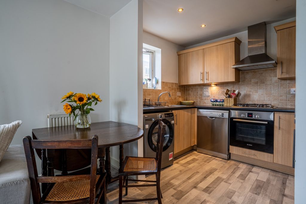 Property photo 3 of 18 5232804