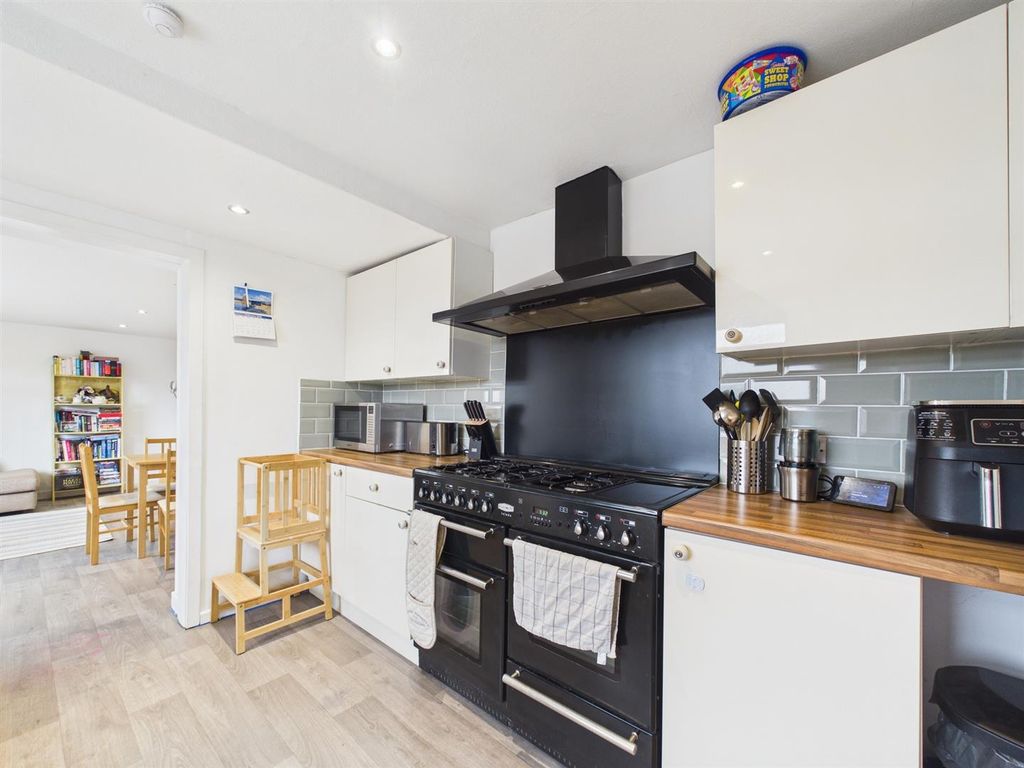 Additional image 5 of 4 bed semi-detached house for sale8 Jeanfield Road, Perth PH1