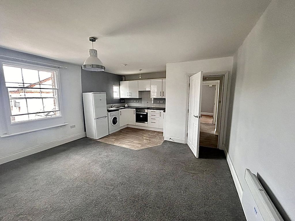 Property photo 2 of 10 Picture No. 04