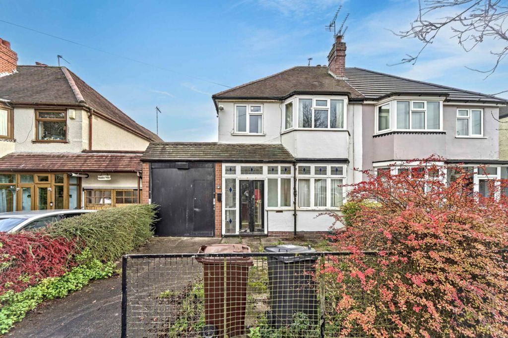 Property photo 2 of 26