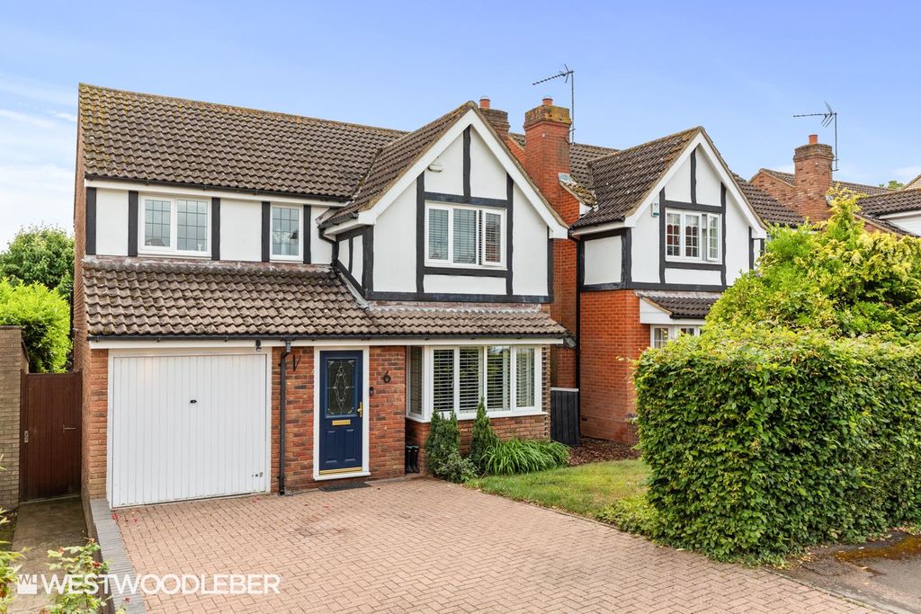 Property photo 1 of 26 Borrellclose_26.Jpg