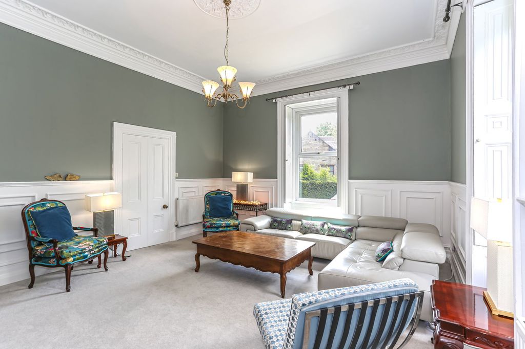 Property photo 3 of 55