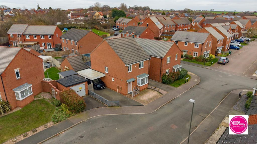 Property photo 3 of 29 31 Grindley Way-12.Jpg