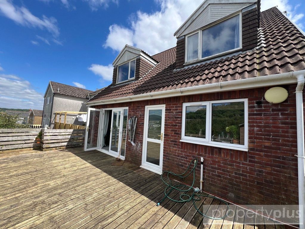 Property photo 1 of 22 Picture No. 30