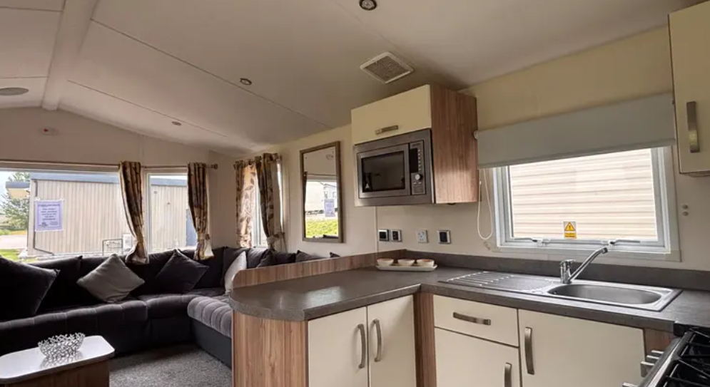 Property photo 3 of 12 Open-Plan Kitchen And Lounge In The Willerby Rio Premier At Silver Sands