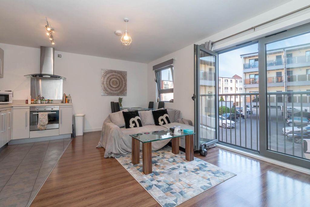 Property photo 1 of 9 Living Area