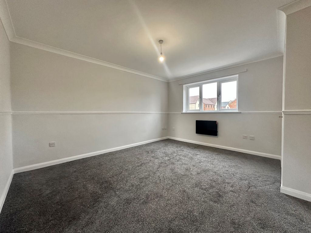 Property photo 2 of 6 Living Room