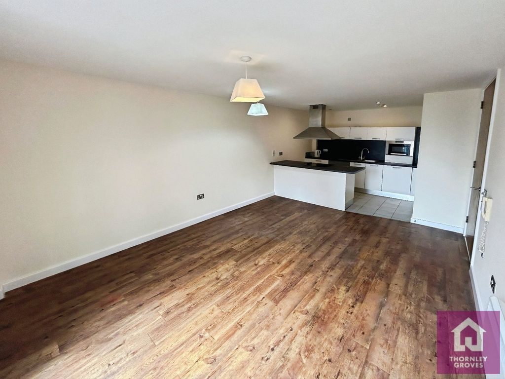 Property photo 3 of 15 Picture No. 30