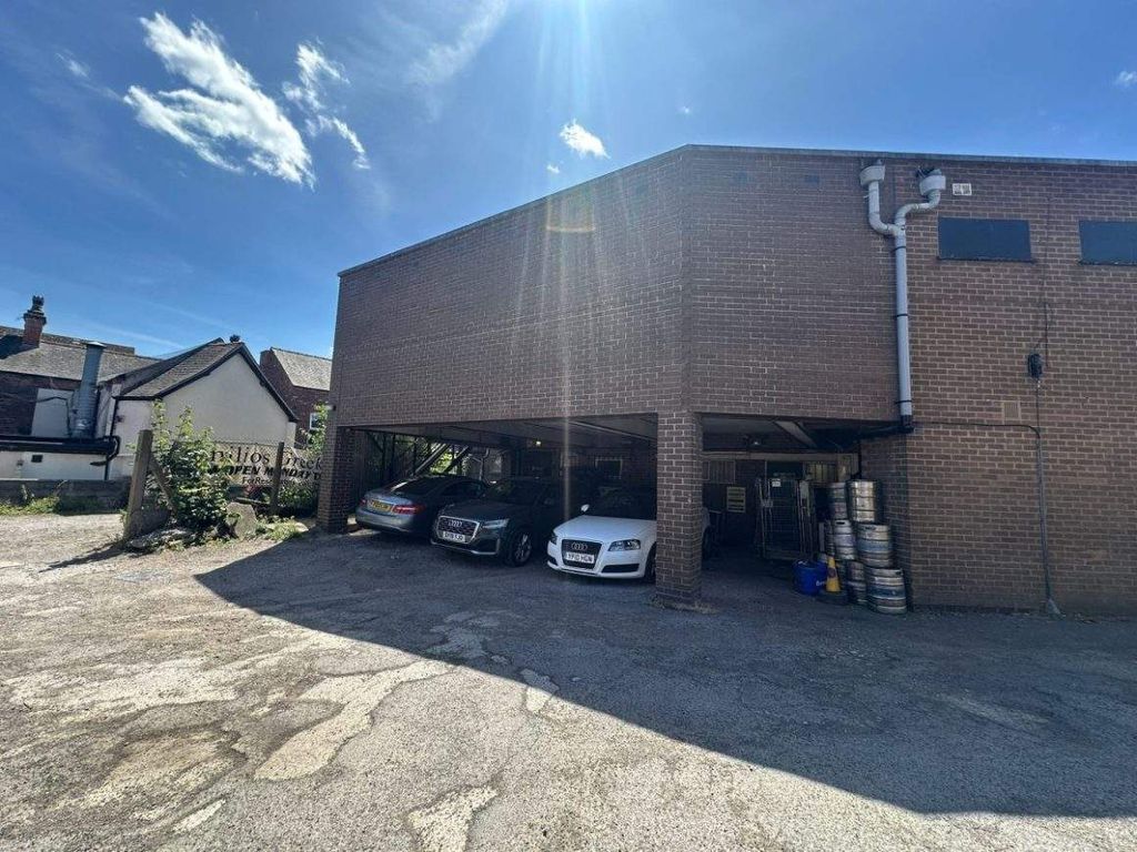 Property photo 3 of 3