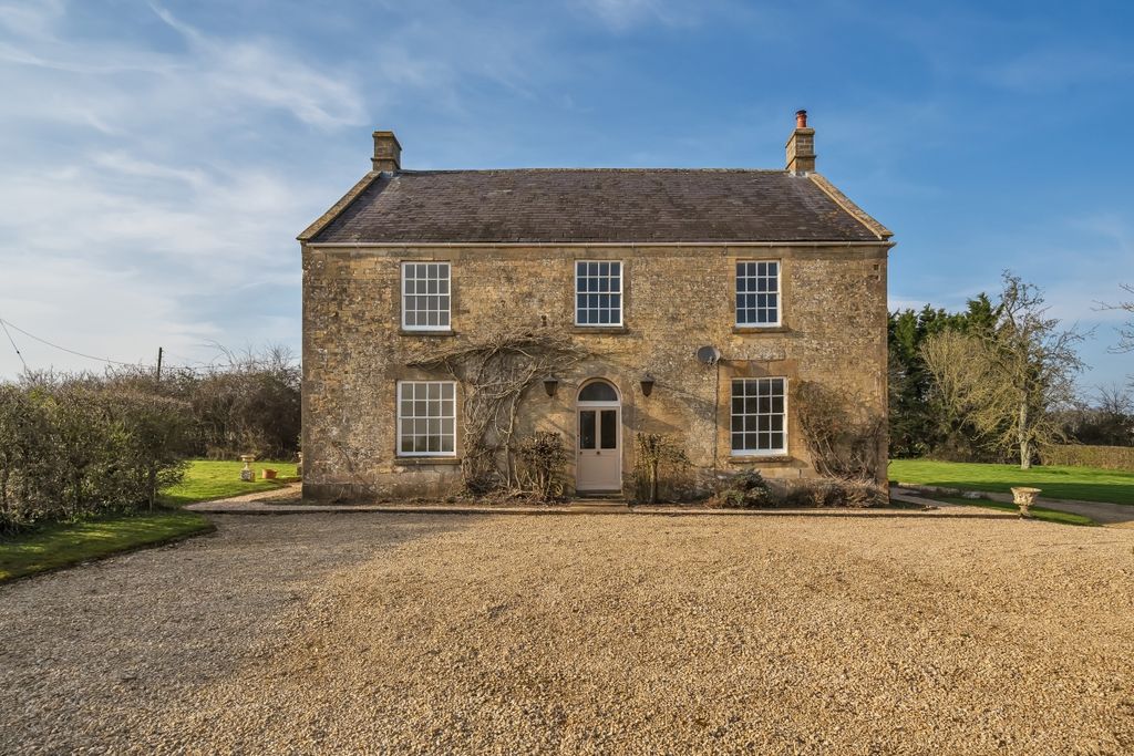 Additional image 10 of 5 bed detached house to rentMile Elm, Calne SN11